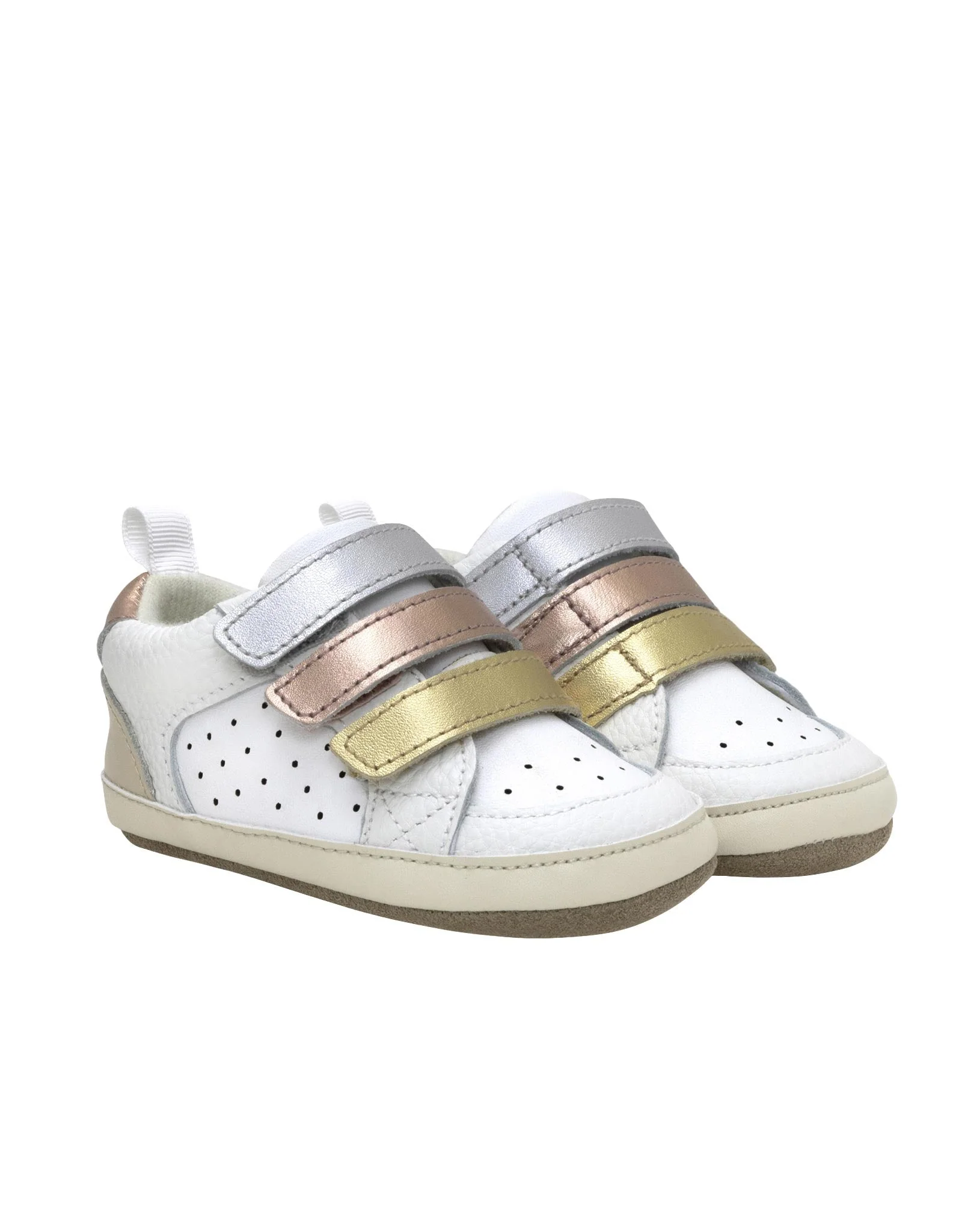 Novie First Kicks White